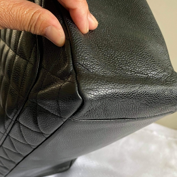 💫SOLD💫Chanel GST GHW ( Black) - Picture 5 of 12